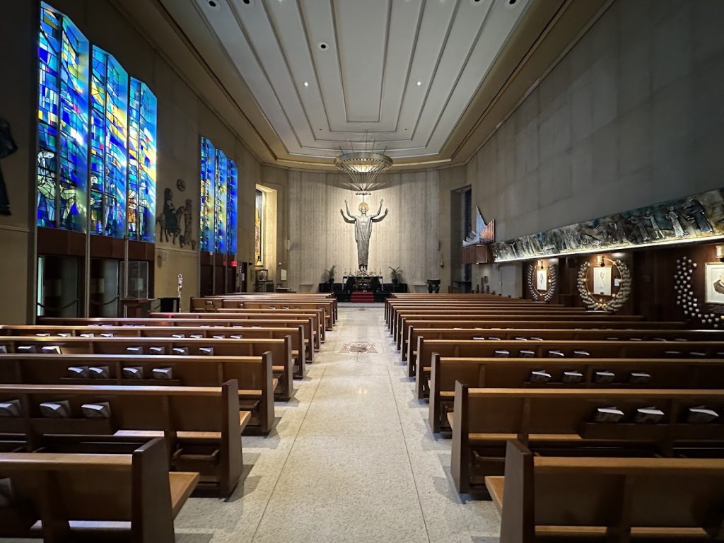 Holy Family Roman Catholic Church