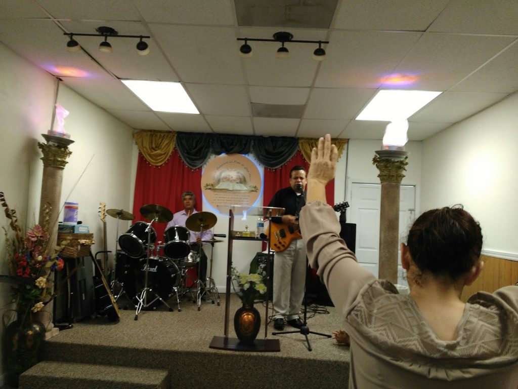 Iglesia Evangelica La Perla de Gran Precio Miami Fl