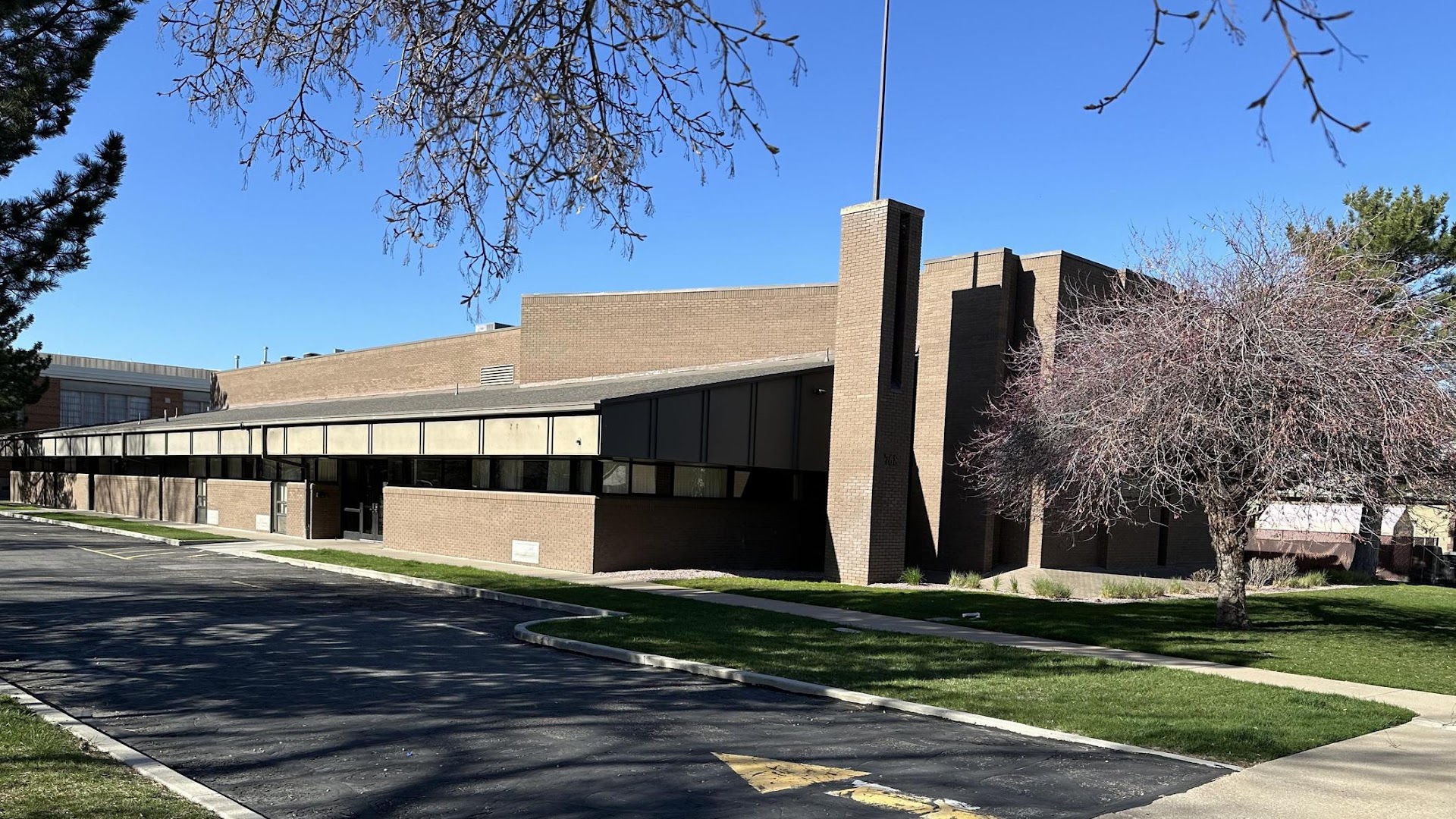 f4ef9f2f9de94b09a4d3ac5d7ec17952-1.jpg
